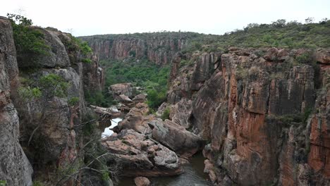 Baches-De-La-Suerte-De-Bourke-En-Sudáfrica,-Maravilla-Del-Cañón-Geológico