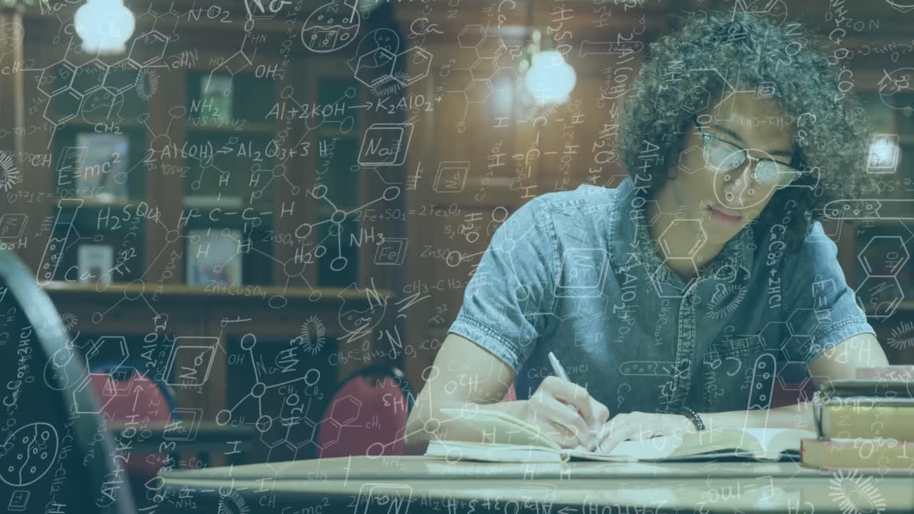 도서관에서 대학생이 쓰는 메모에 대항하여 떠다니는 화학 구조의 디지털 구성