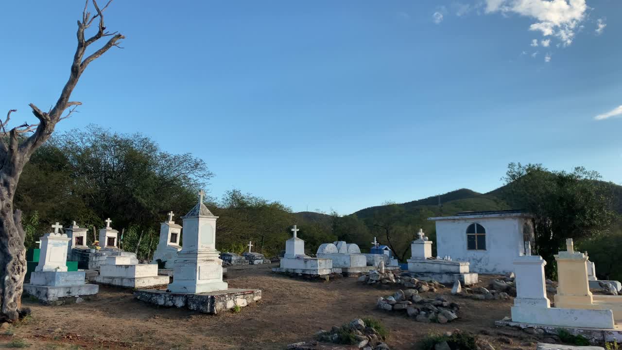 el triunfo municipal cemetery, baja, mexico의 오래된 무덤