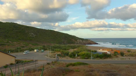 Porto-Alabe-coastline-and-beach,-camera-panning-right-view