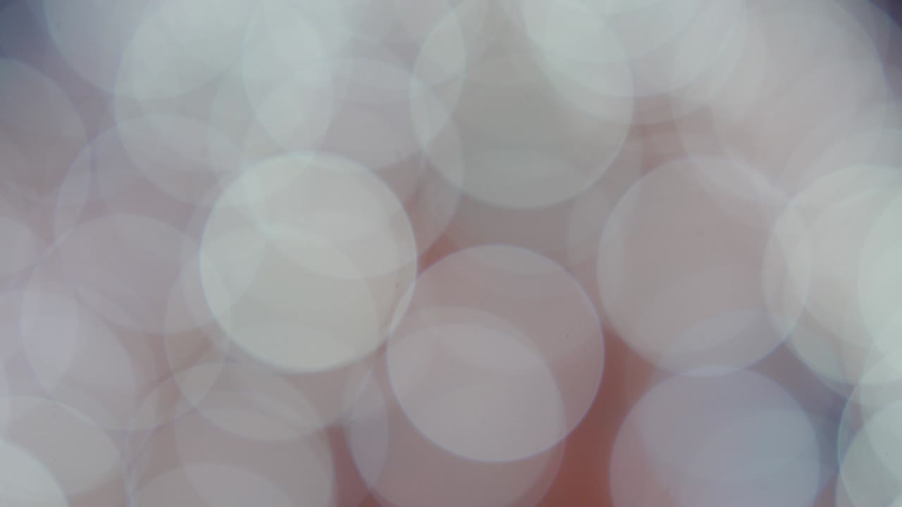 luces blancas borrosas del árbol de navidad y decoración de fondo bokeh.