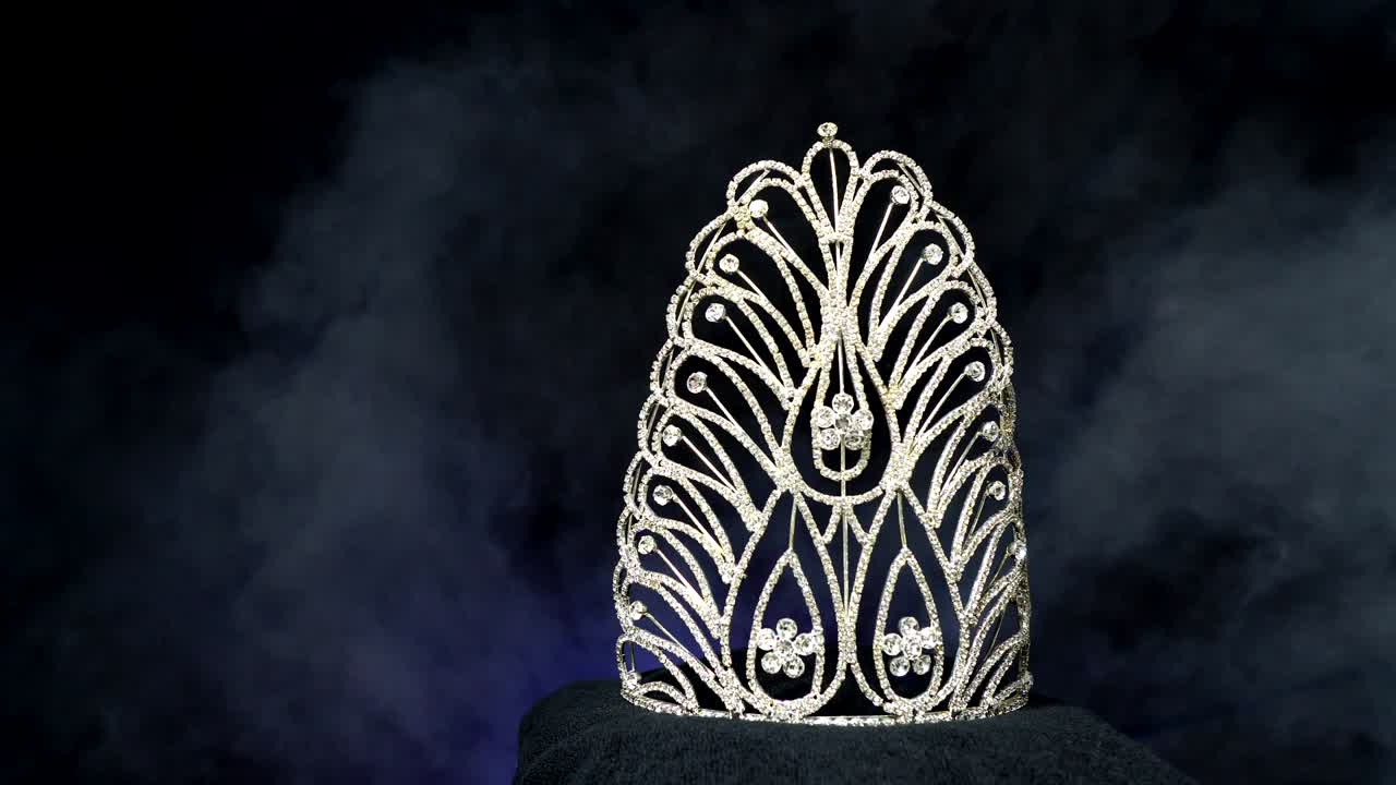 다이아몬드 실버 크라운 미스 페이젠트 미인 대회