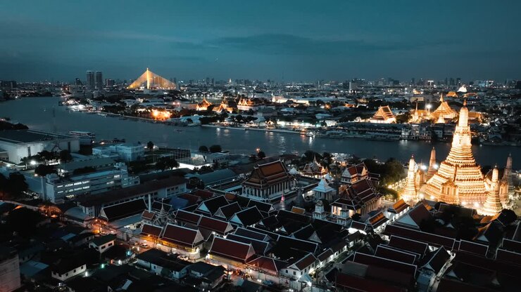 Timelapse  - Wat Arun Temple Drone Footage
