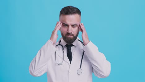 médico estresado