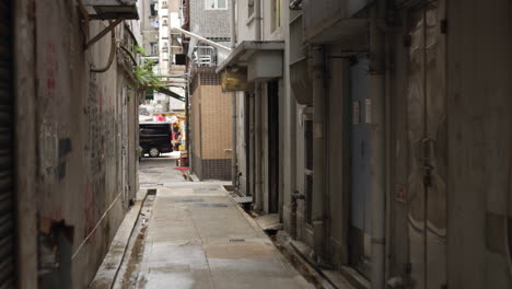 Hidden-Gems:-Serene-Small-Alley-in-Hong-Kong-with-Distant-Pedestrians