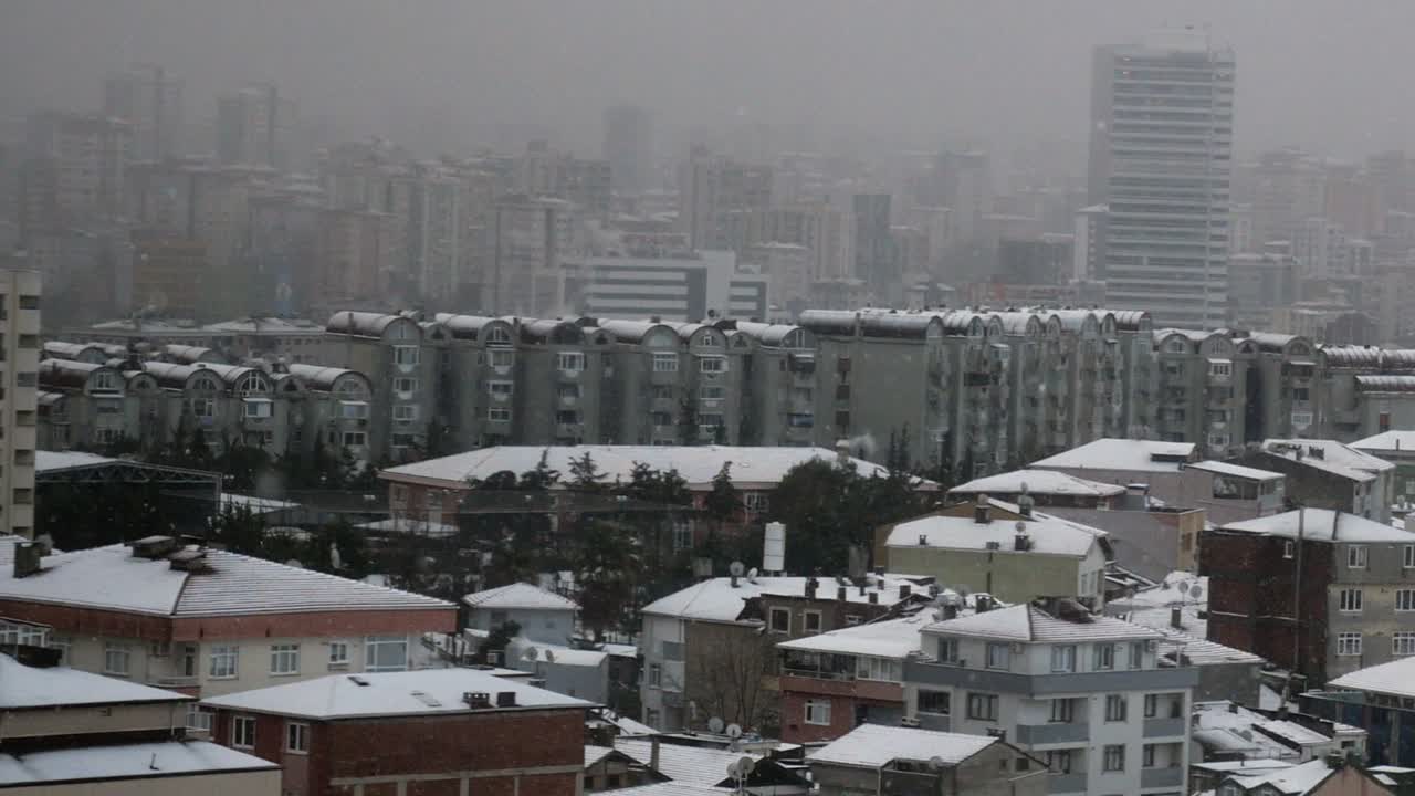 눈 인 도시 풍경