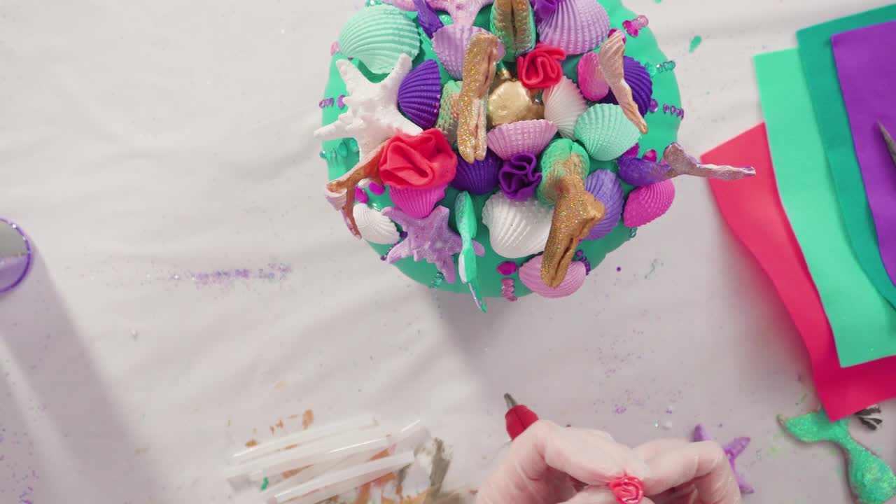 decoración de calabazas artísticas en tema de sirena para halloween