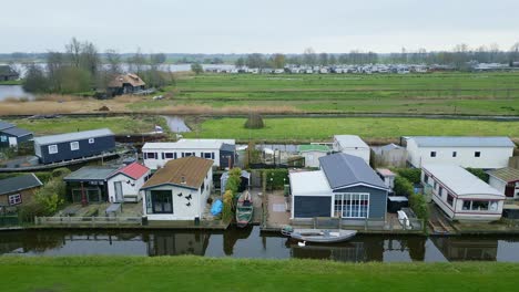 giethoorn village - venice of the netherlands