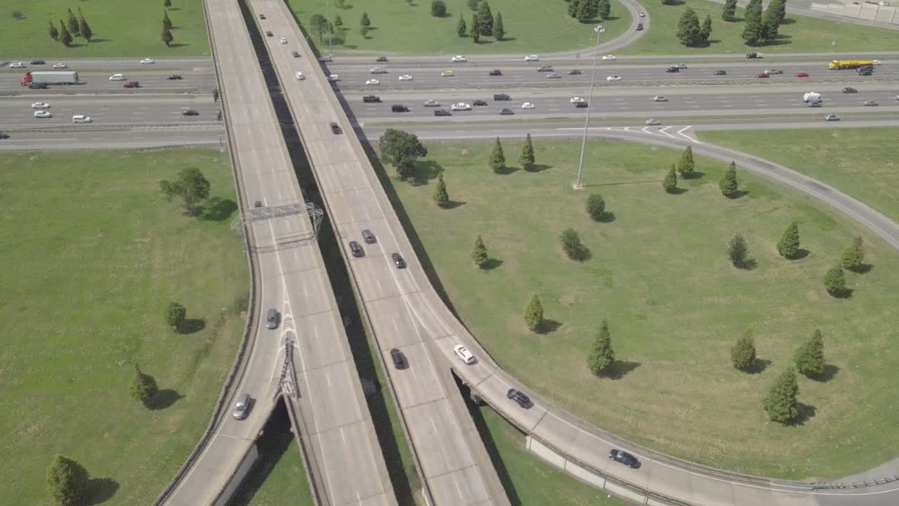 도시를 높이 날다