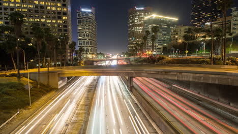 un lapso de tiempo de paisaje urbano en el centro de los ángeles