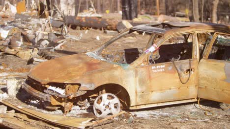 establecer tomas de la destrucción del paraíso, california después del incendio del campamento