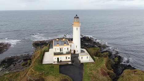 faro de turnberry situado en el campo de golf de trump turnberry en ayrshire
