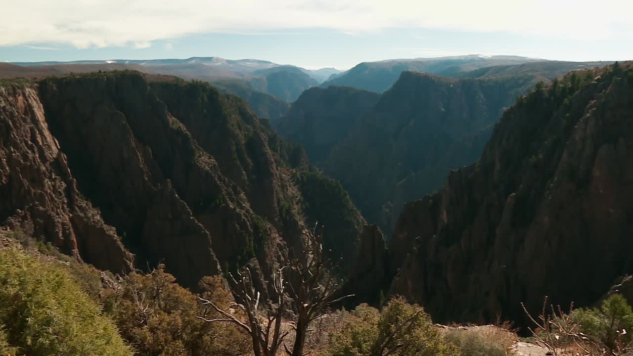 panorama del cañón negro del parque nacional gunnison en el condado de montrose, colorado