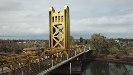 tower bridge in sacramento california