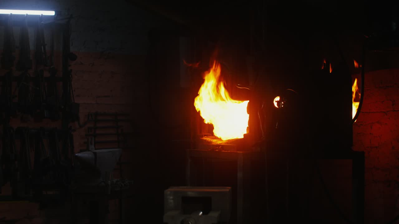 작업 중인 도자기 도자기