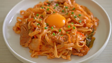 stir-fried-udon-noodles-with-kimchi-and-pork---Korean-food-style