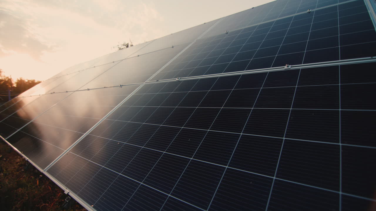 Painéis solares no chão 1