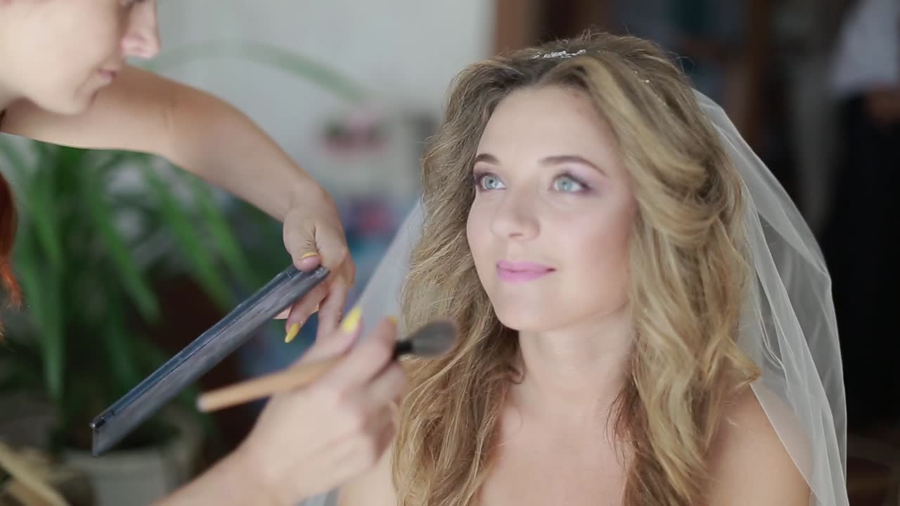 Beautiful Bride Portrait Wedding Makeup. Gorgeous young bride at home in the morning