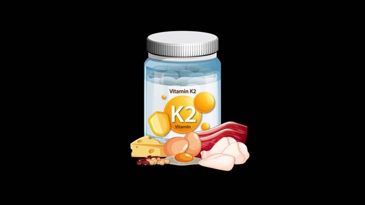 Flacone di integratore di vitamina K2 con illustrazioni di formaggio, uova e carne su sfondo nero, transizioni fluide