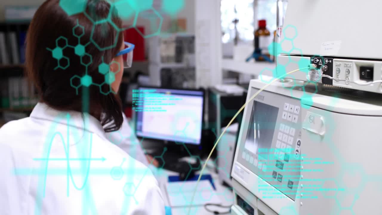 animación del procesamiento de datos científicos sobre una científica utilizando una computadora