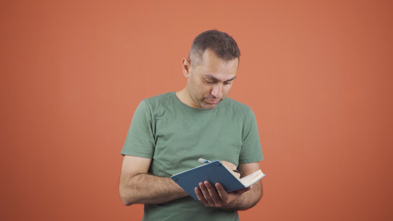 un hombre de negocios cansado.