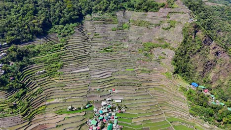 imágenes de drones sobre las famosas terrazas de arroz de batad en el norte de filipinas