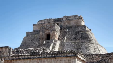 uxmal 03 (uxmal) 是一個