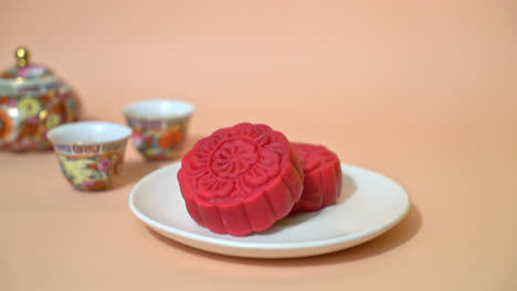 moon-cake-red-velvet-flavour-for-Mid-Autumn-Festival