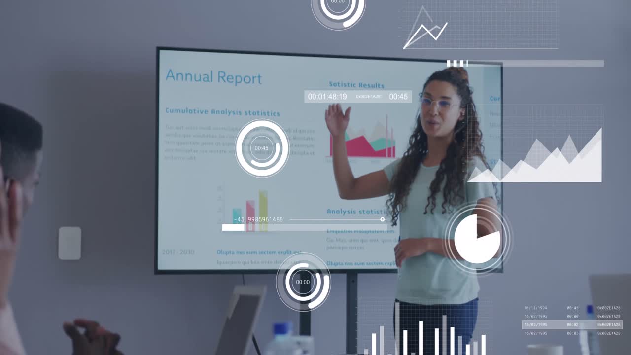 animación del procesamiento de datos sobre diversas personas de negocios en la oficina