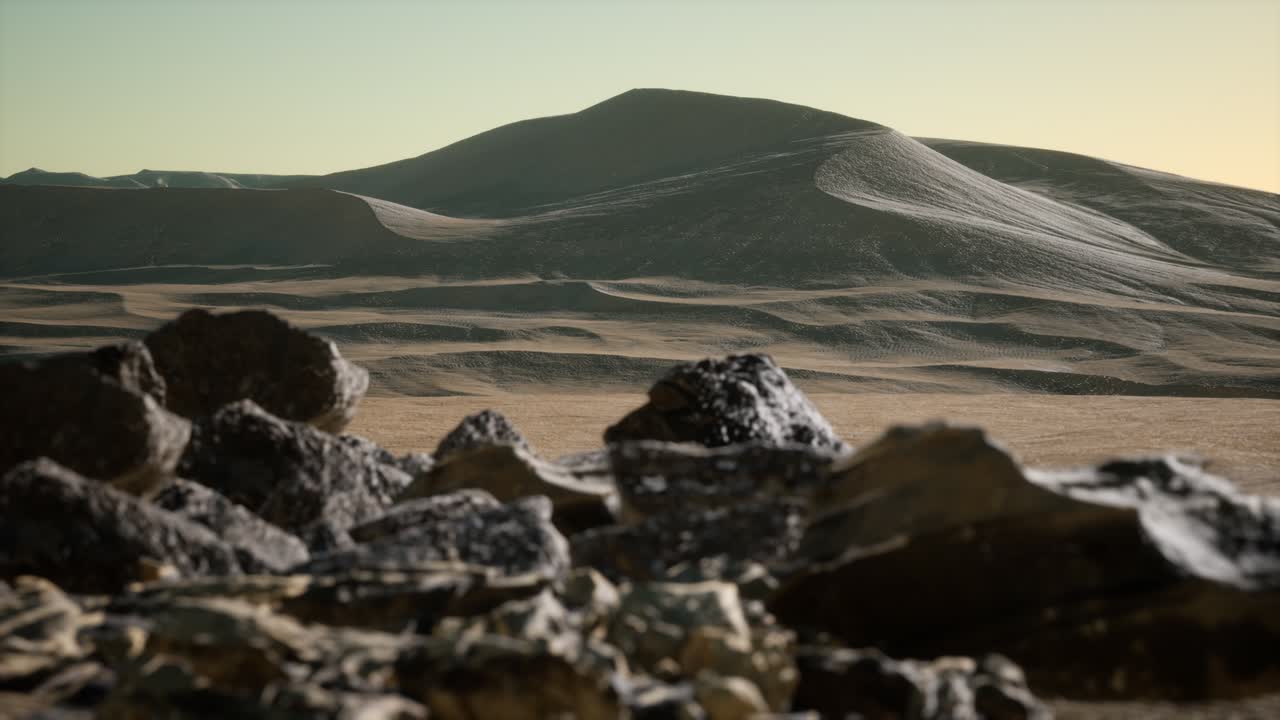 해가 뜨면 사하라 사막 의 큰 모래 언덕 에 대한 공중 전망