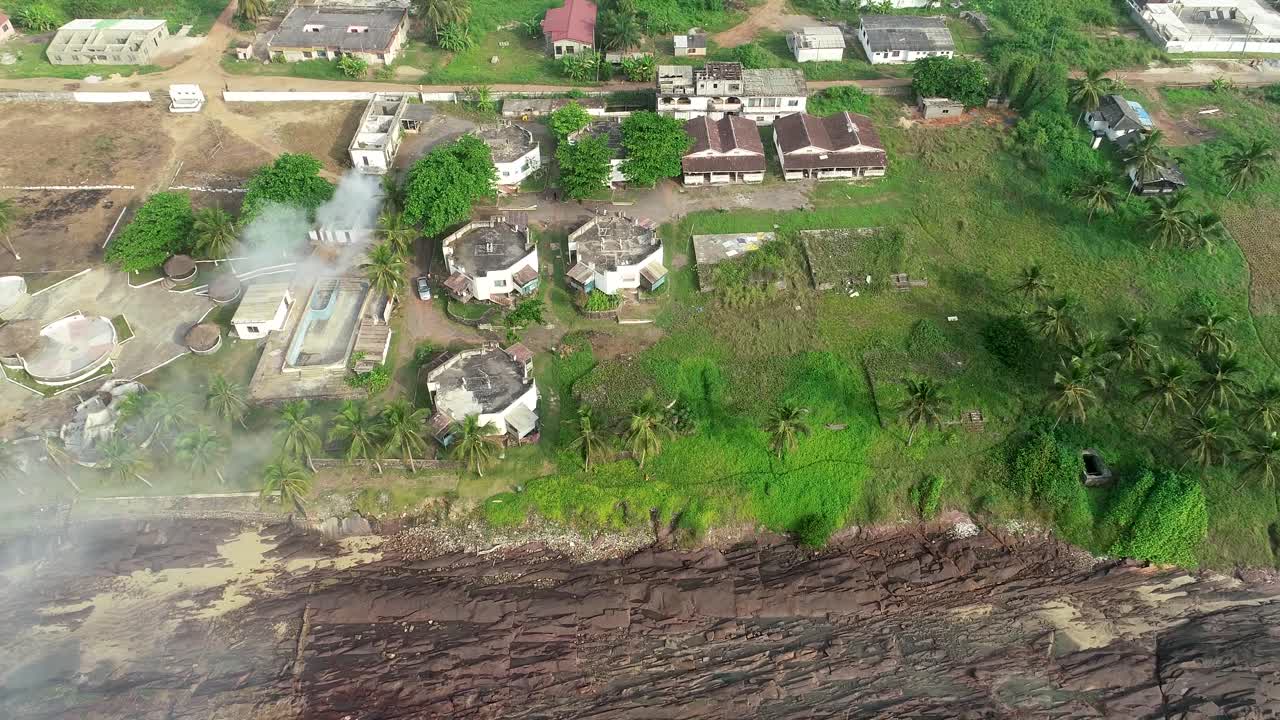 영상 이름의 제목 번호를 사용하여 같은 위치에서 다른 각도에서 촬영된 비슷한 영상을 찾을 수 있습니다.