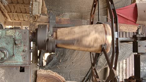 usar la máquina para perforar el agujero del tambor