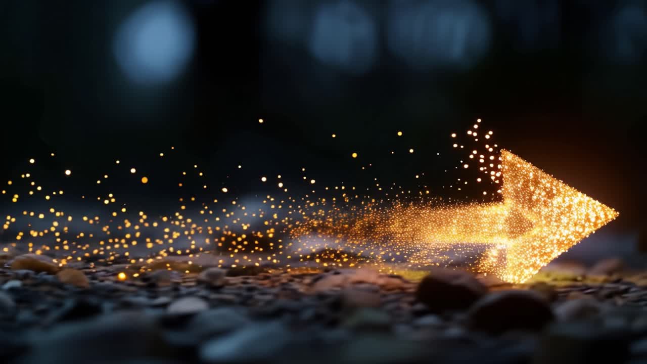 Una freccia dorata pulsa di energia, brillando intensamente. Particelle scintillanti si trascinano dietro, illuminando l'oscurità. Il terreno sottostante è ruvido, texturizzato e scarsamente illuminato. Questo movimento suggerisce uno slancio in avanti.