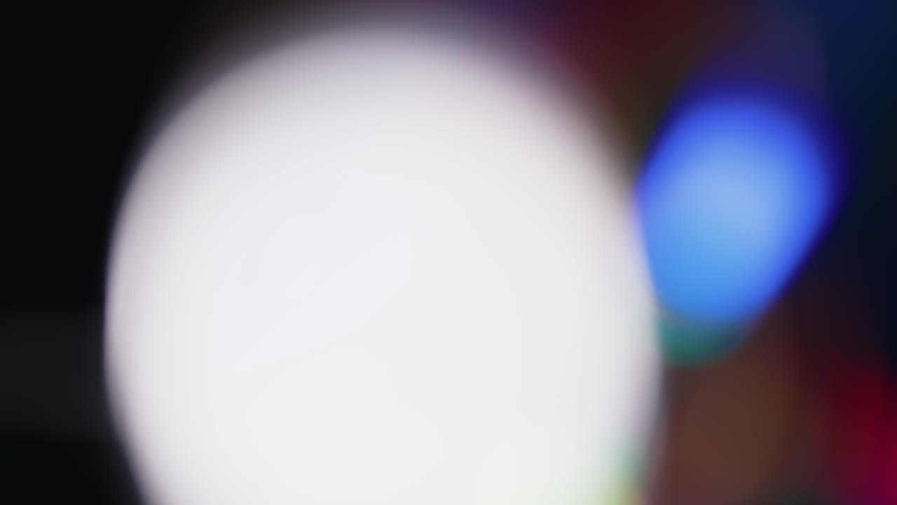 la luz filtra imágenes de 4k, superposiciones de bokeh con brillo de lente, fondo de llama quemada, efecto de rayos de destello