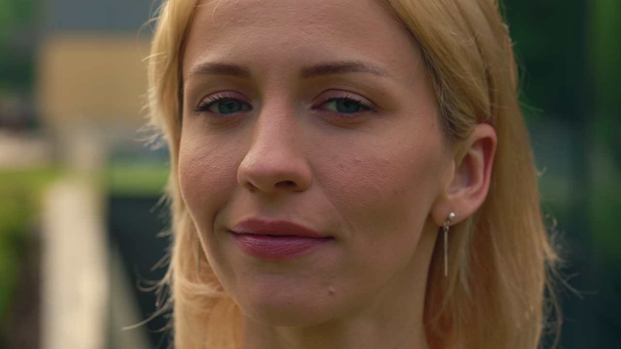 retrato de una mujer sonriente