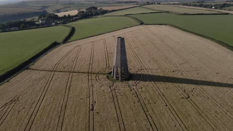 The-Daymark,-Devon-The-Daymark-Es-Una-Baliza-Diurna-Octogonal-De-Piedra-Caliza-De-24-M-Cerca-De-La-Ciudad-De-Kingswear,-Devon,-Inglaterra