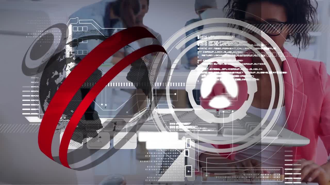 animación de la red global y el procesamiento de datos del escáner sobre felices colegas diversos en la oficina