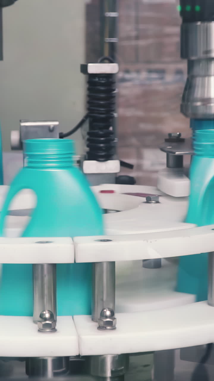 línea automática de llenado de botellas