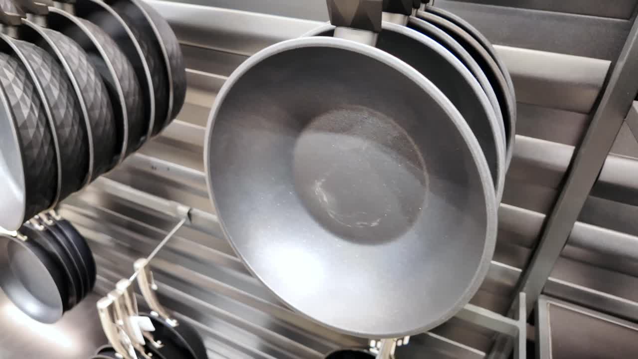Hanging Cookware