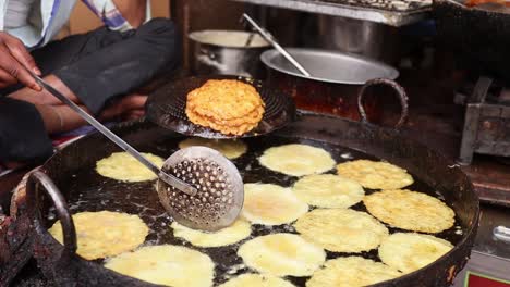 Comida-Callejera-India-Jhangri-Frito-O-Jalebi.-Estado-De-Rajasthan-En-El-Oeste-De-La-India.