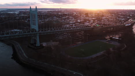 vista aérea de la pista de atletismo de astoria park y robert f