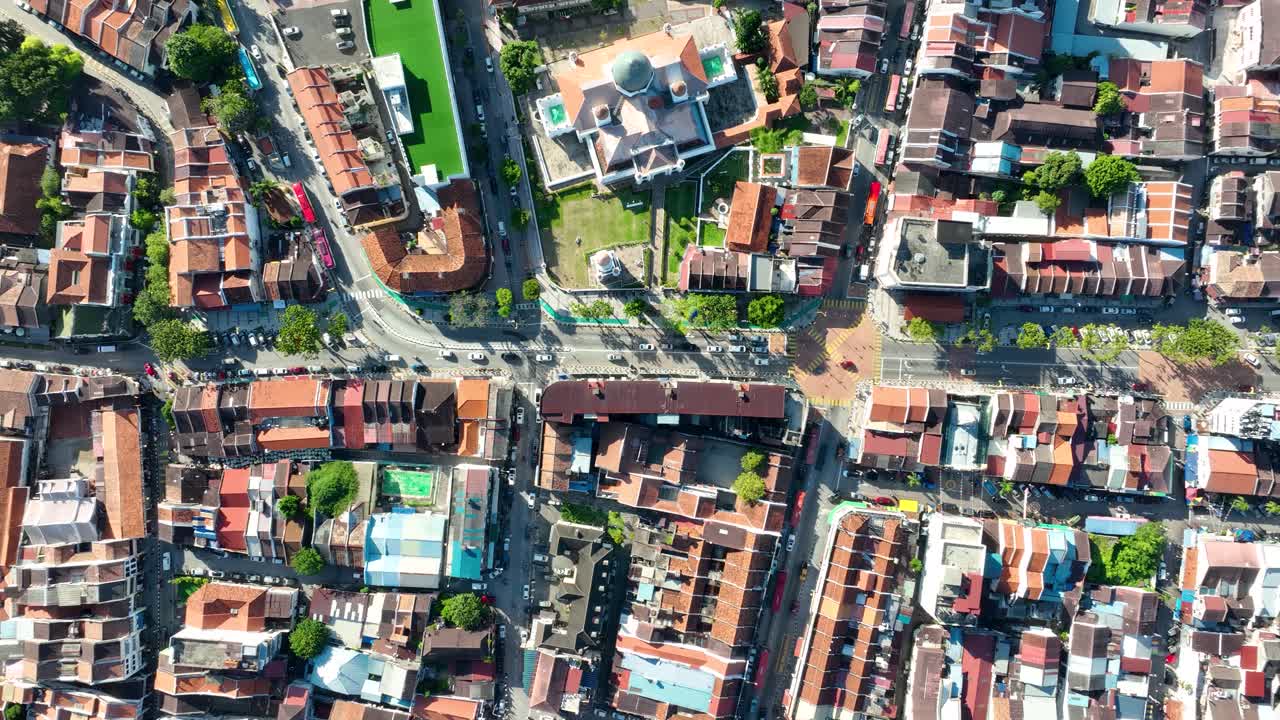 Georgetown’s streets long and wide, through the past and present guide