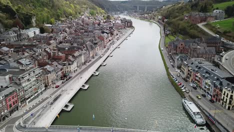 Drohnenaufnahmen-Aus-Der-Luft-Von-Dinant