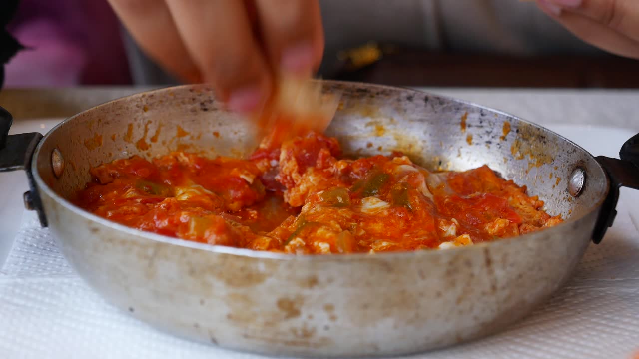 plato de hombres turco