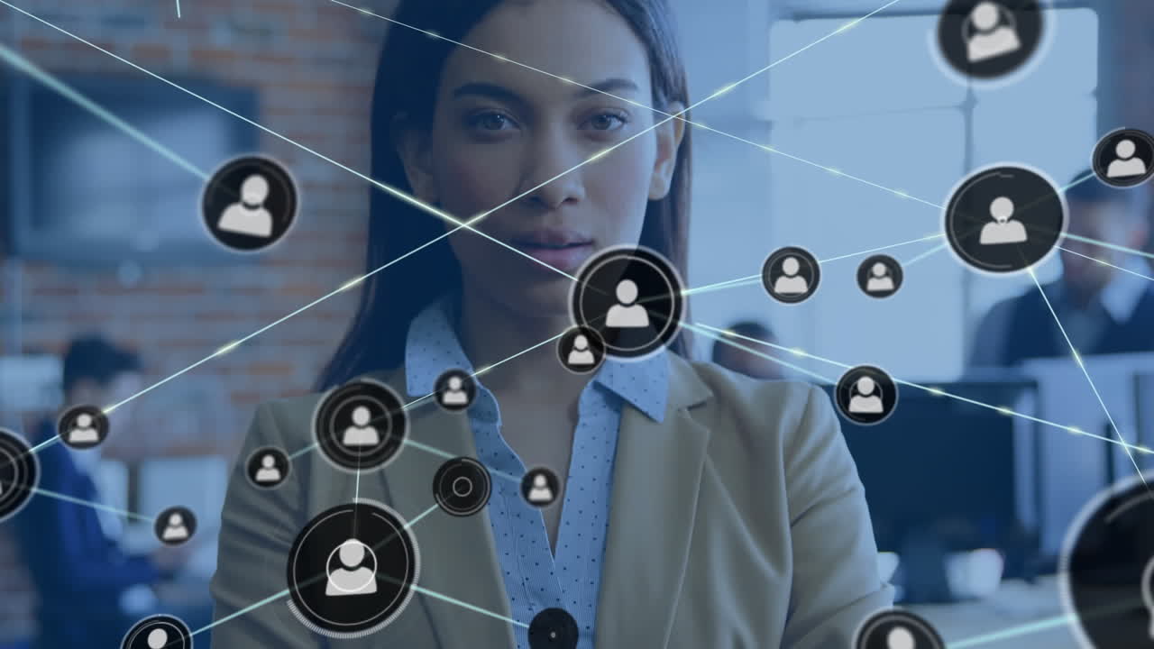 animación de una red de iconos de perfil contra el retrato de una mujer de negocios biracial en la oficina