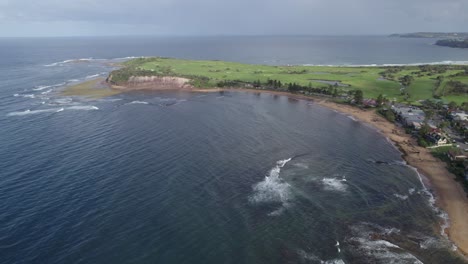 Fishermans-Beach-In-Collaroy,-Australien-–-Drohnenaufnahme-Aus-Der-Luft