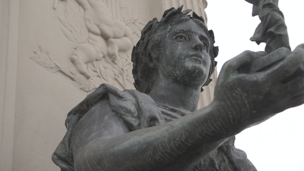 Amazing ancient statue of a Roman or Greek emperor.