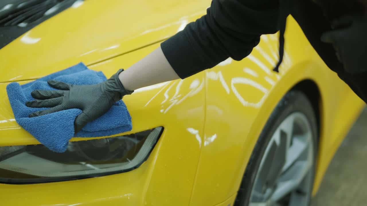Professional Car Detailing – Washing, Ceramic Coating, and Interior Cleaning