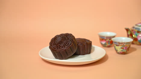 pastel de luna chino con sabor a chocolate negro para el festival del medio otoño