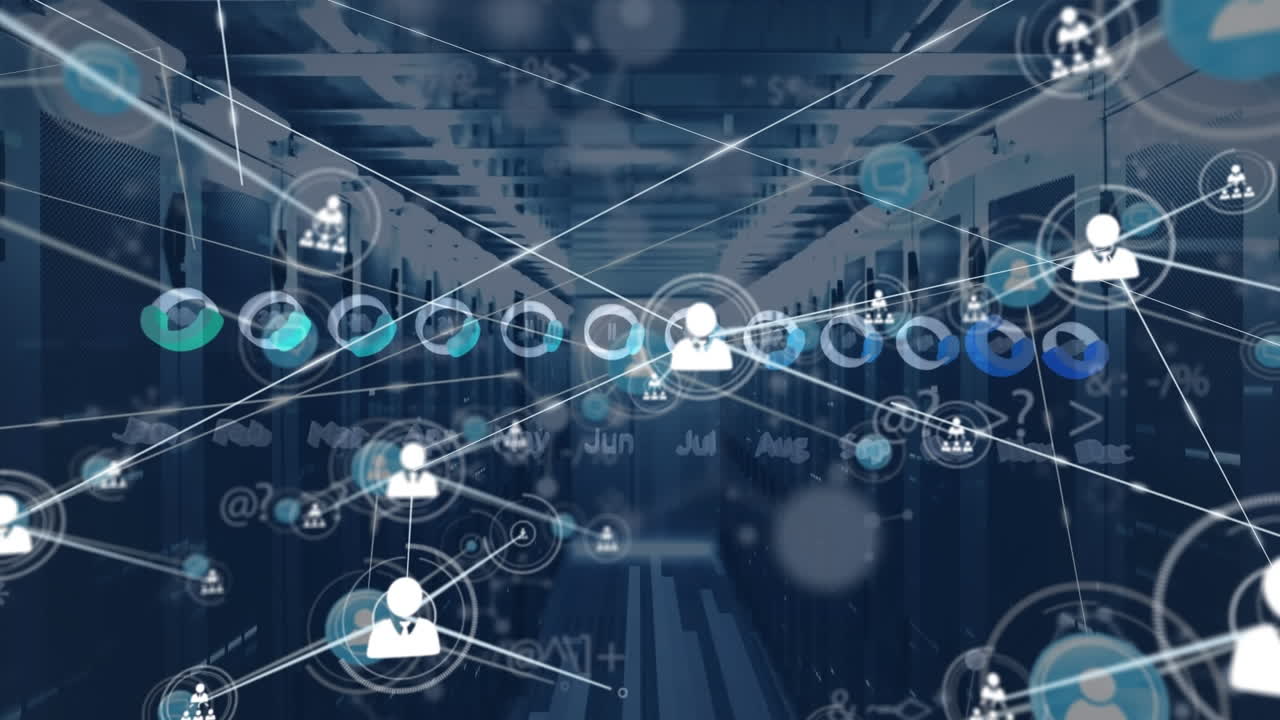 Animazione di una rete di connessioni con icone ed elaborazione dati in una server room
